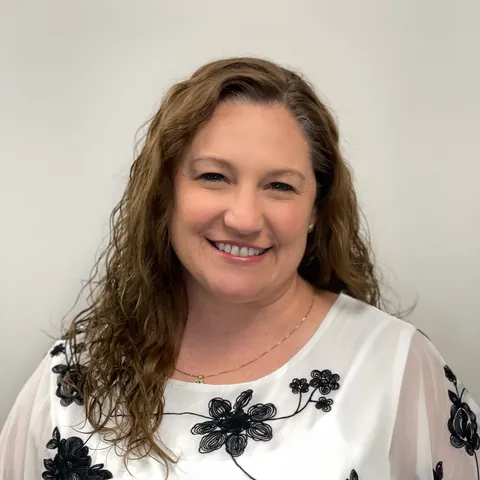 Winter Noe, Executive Director