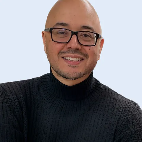 Otto, Bilingual/Bicultural Therapist